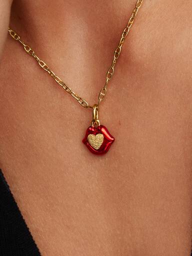 Prívesok Pat McGrath The Lips of Love Dangle