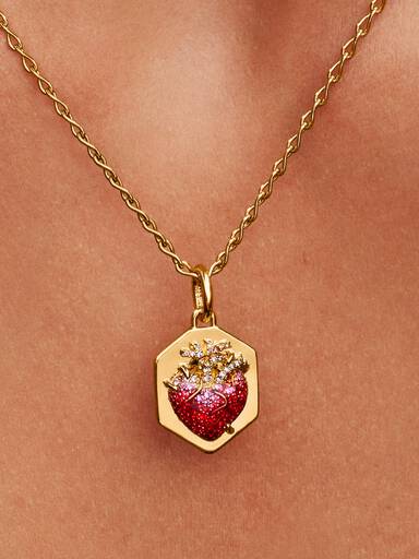 Prívesok Pat McGrath The Beating Heart
