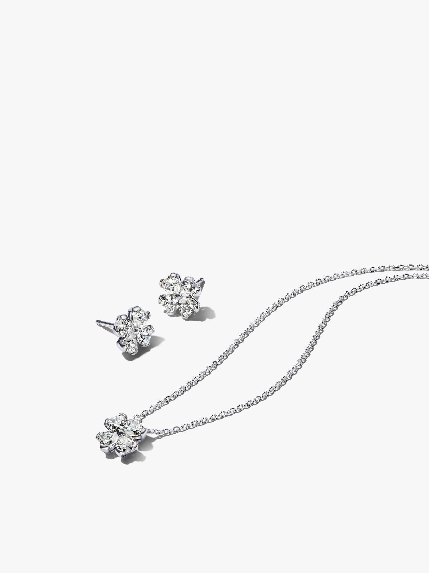 Darčeková súprava trblietavých štvorlístkov z kolekcie Pandora Timeless
